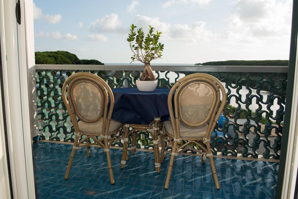 Albergo Scalzone Castel Volturno Ruang foto